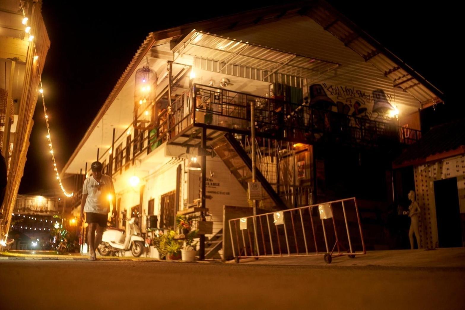 U Hostel Koh Phangan Haad Rin Exterior photo